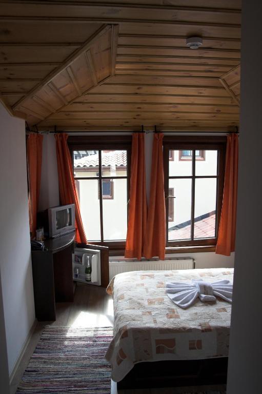 Hotel Old Times Asenowgrad Pokój zdjęcie